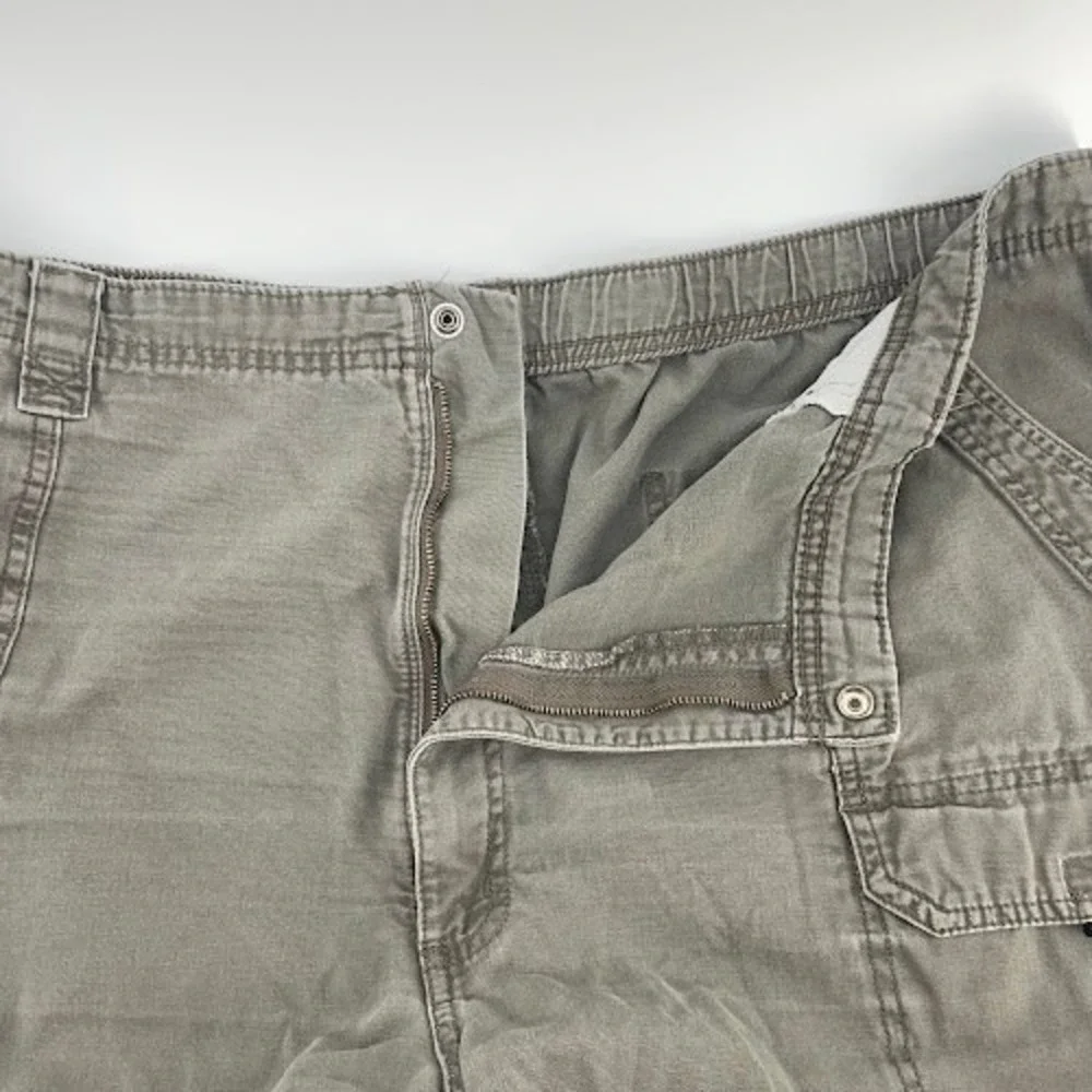 Wrangler Authentic Issue Cargo Shorts Mens 46‎ Fits 42 Real Comfortable Khaki